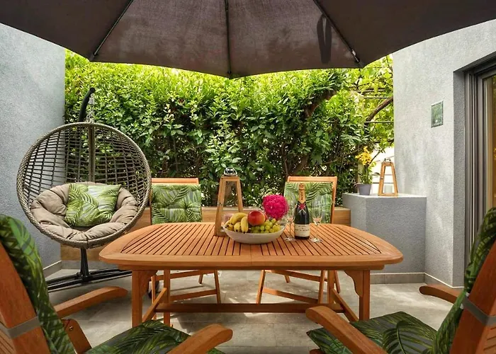 Dream In Arena 1 Center Free Parking Pula